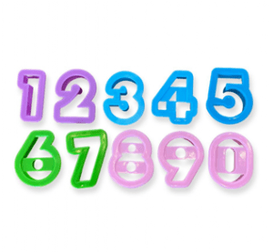 מארז חותכני מספרים מפלסטיק גובה ספרה 5 ס"מ